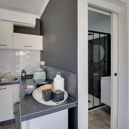 Apartment The Spot Glamping Protaras