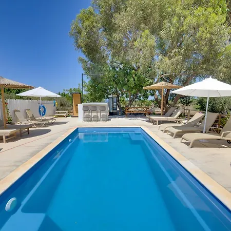 The Spot Glamping Protaras Кемпинг Паралимни