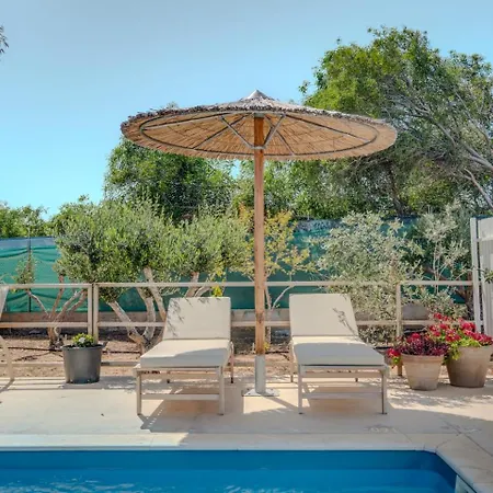 The Spot Glamping Protaras Кемпинг 3*