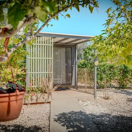 The Spot Glamping Protaras 3* Паралимни